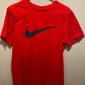 Nike short sleeve t-shirt